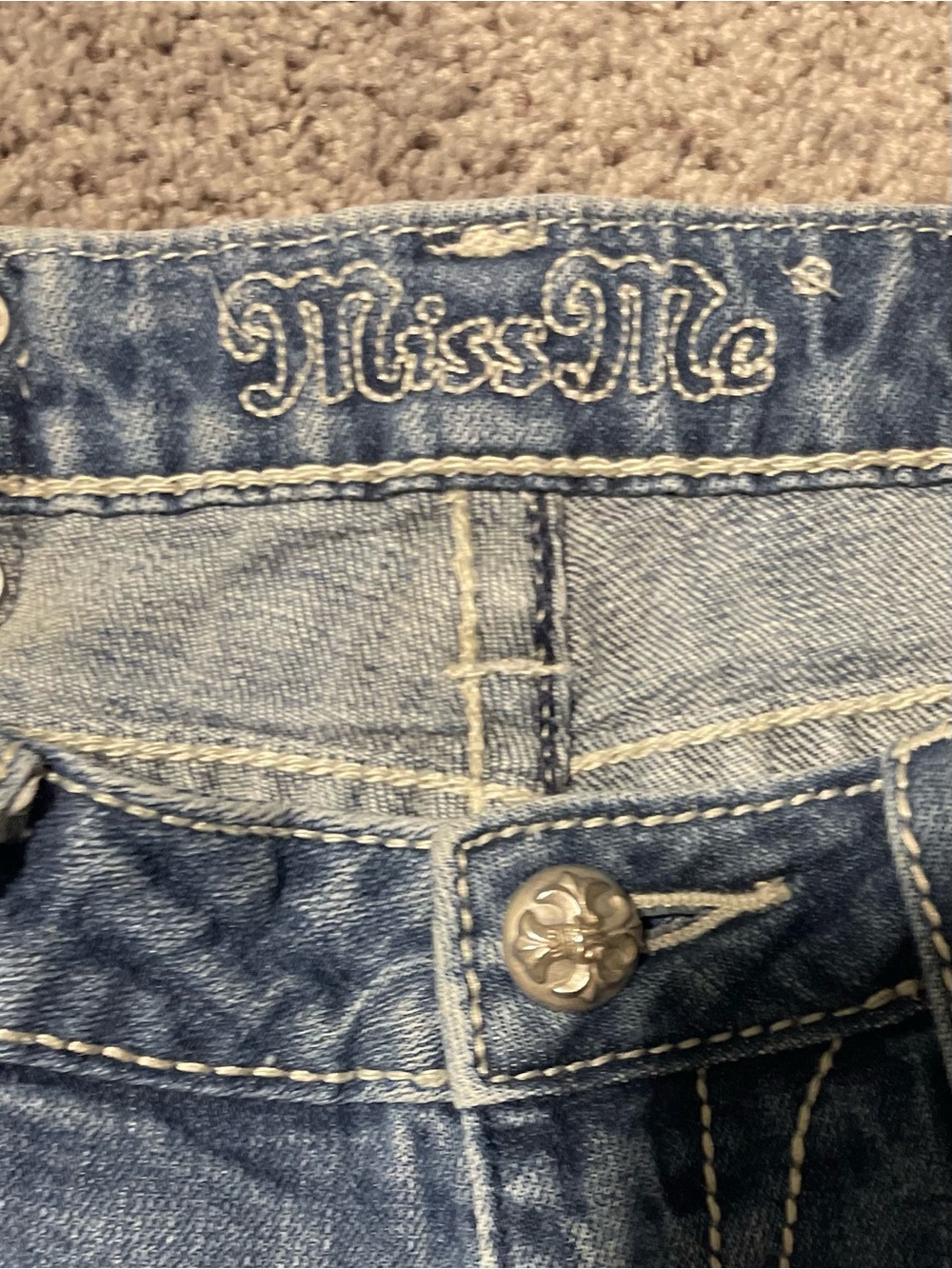 Miss Me Bootcut Jeans Size 29 Y2K Rhinestone Pocket Stretch Denim Western - Picture 6 of 10